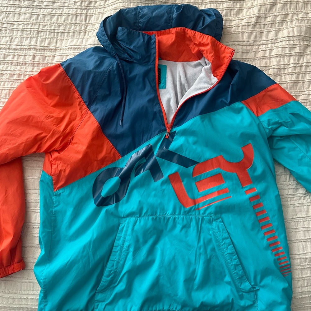 Oakley Windbreaker